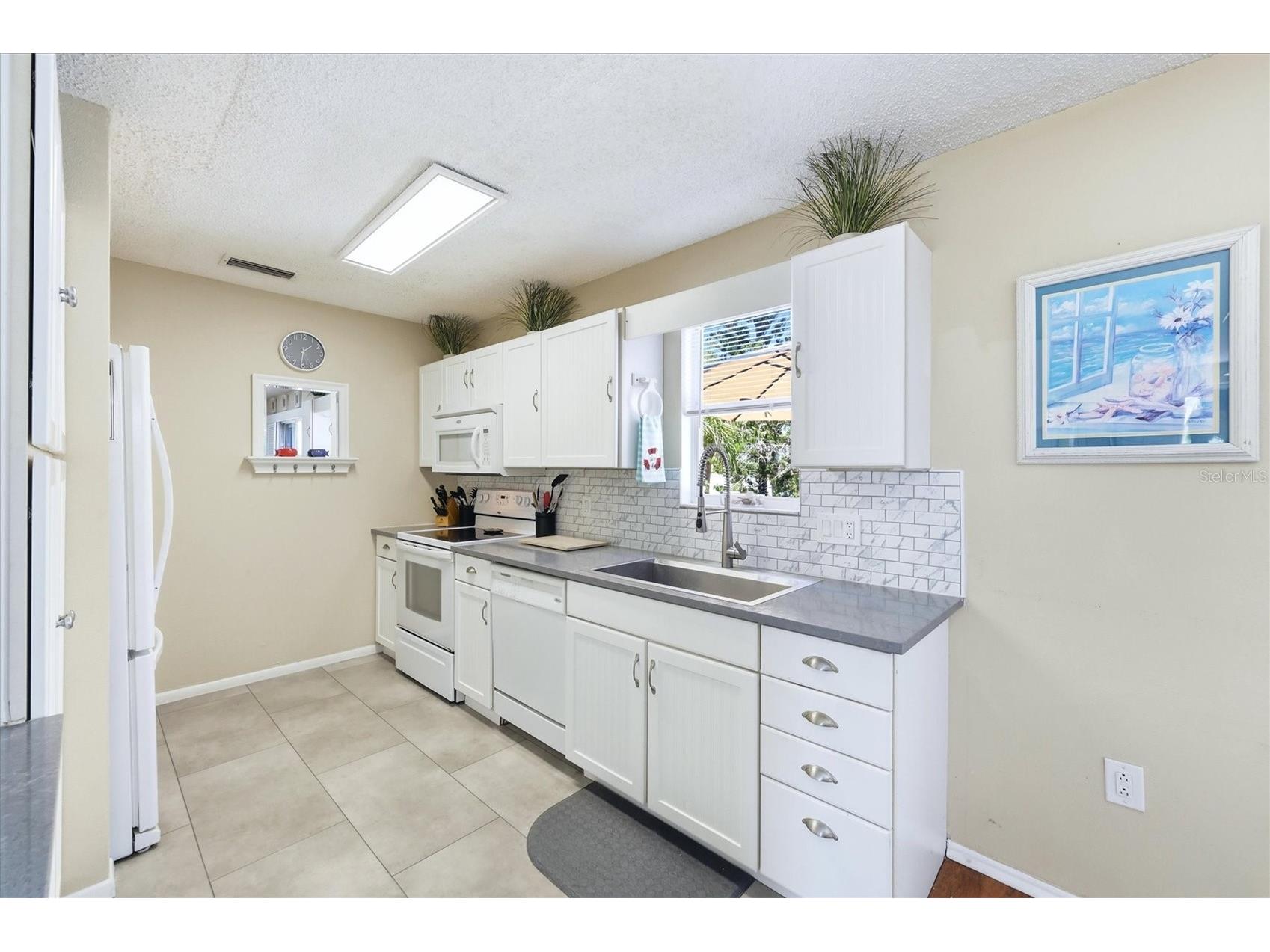 6325 Gulf Drive Holmes Beach FL 34217 A4693216 image16