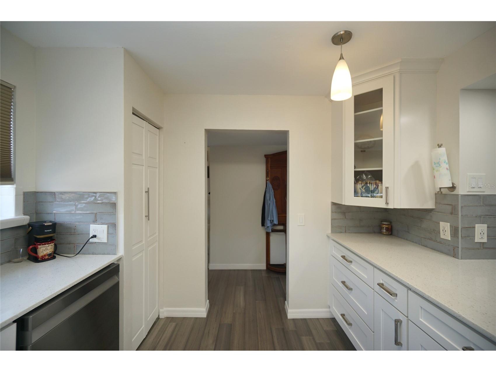 6325 Newtown Circle #B5 Tampa FL 33615 TB8507832 image6