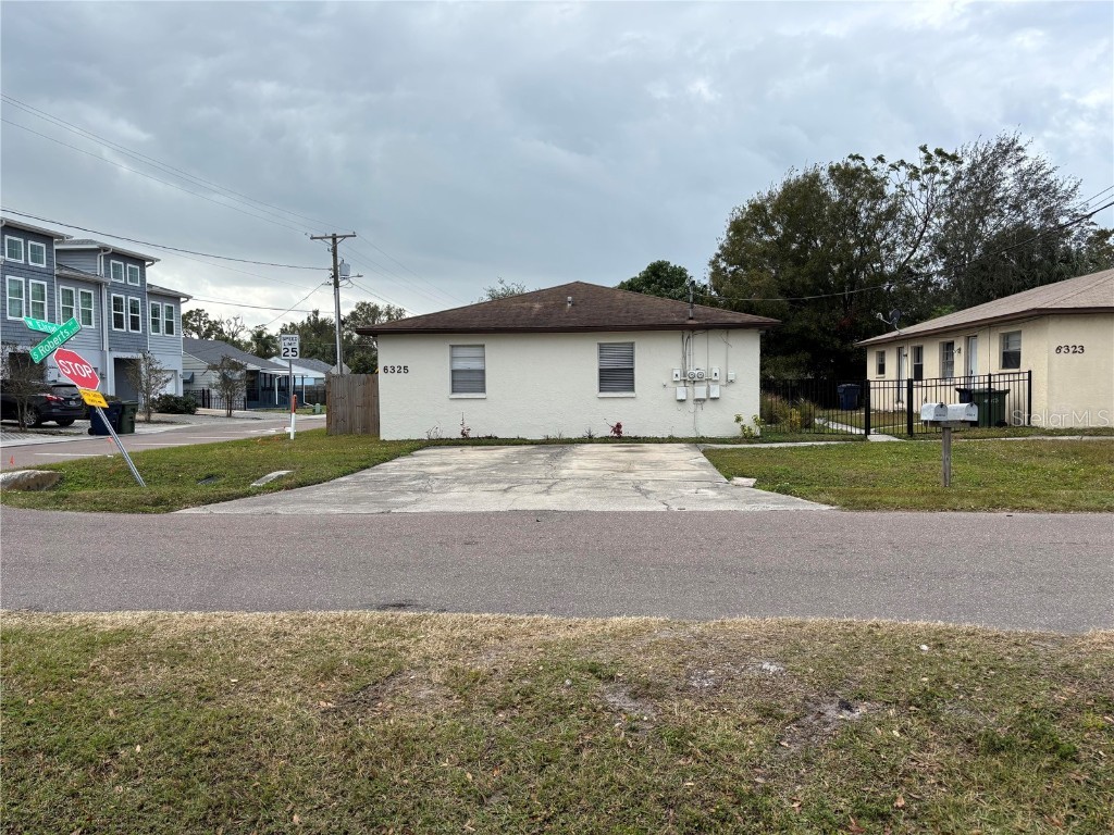 6325 S Roberts Avenue Tampa FL 33616 TB8337616 image1
