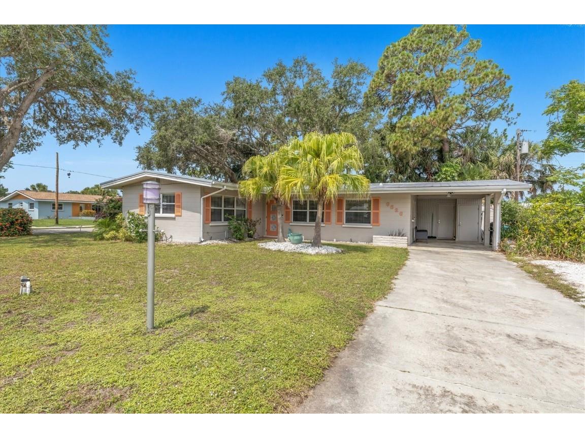 6326 Olive Avenue Sarasota FL 34231 A4574754 image1
