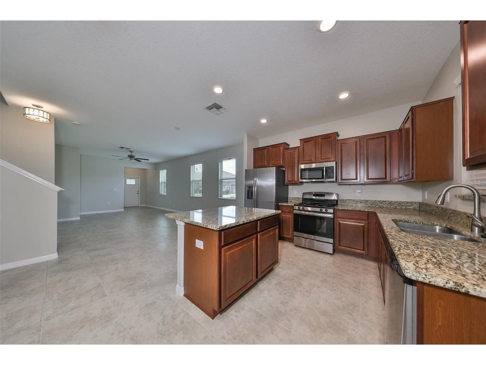 6328 Lantern View Place Apollo Beach FL 33572 TB8514802 image6