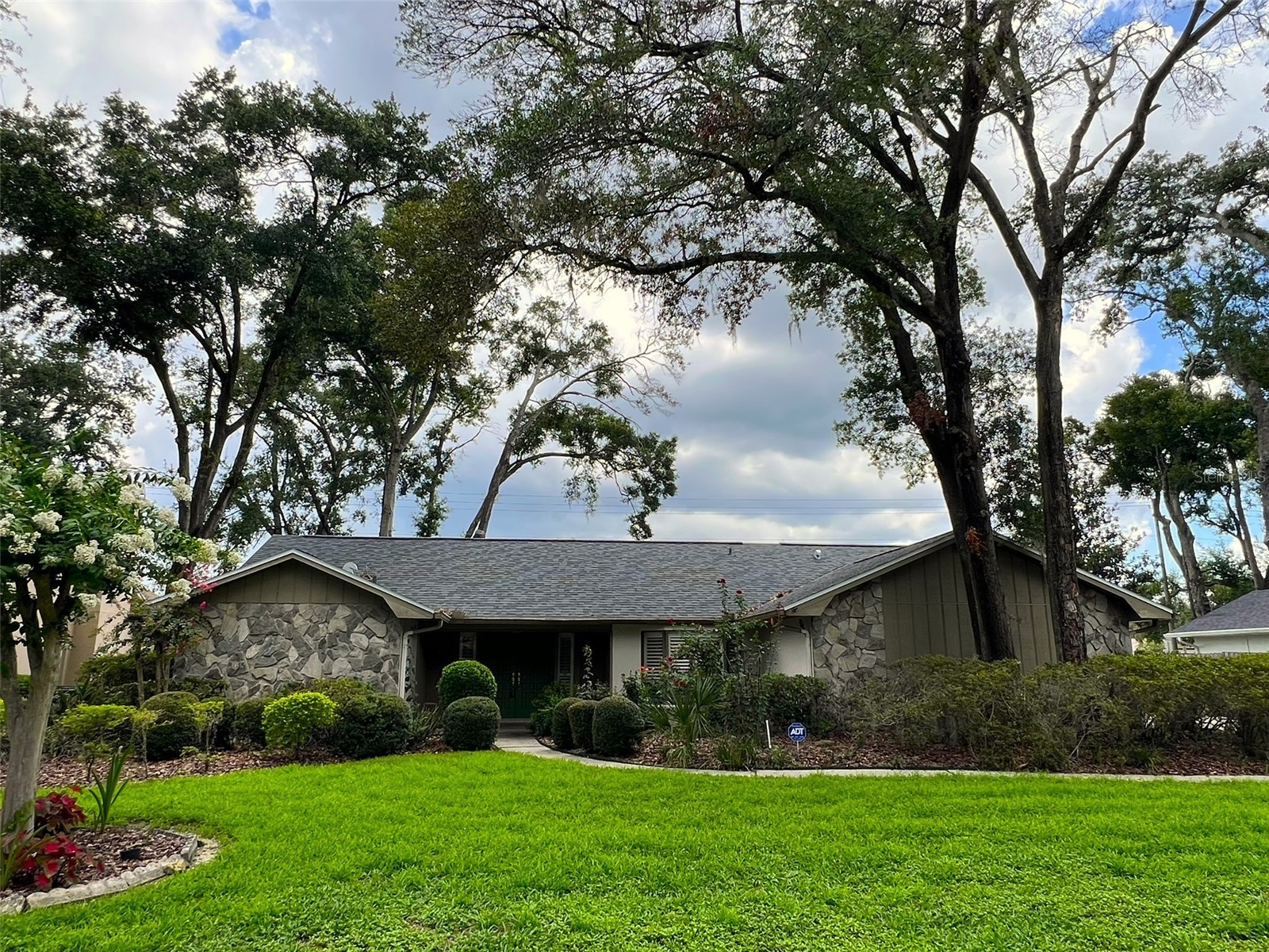 6328 N Queensway Drive Temple Terrace FL 33617 TB8525884 image1