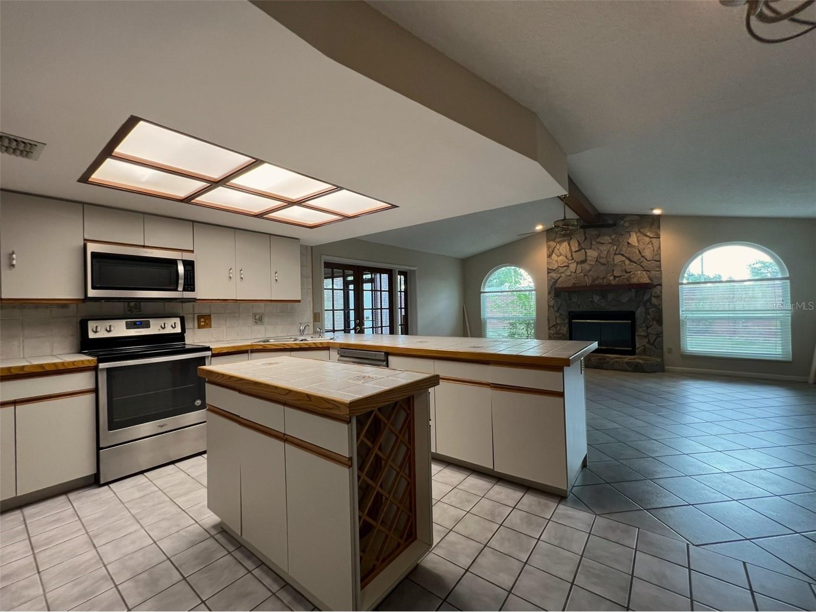6328 N Queensway Drive Temple Terrace FL 33617 TB8525884 image7