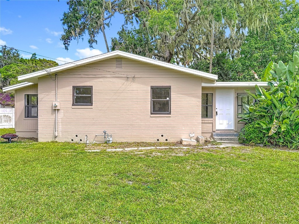 633 1/2 Elm Avenue Daytona Beach FL 32117 V4944691 image1