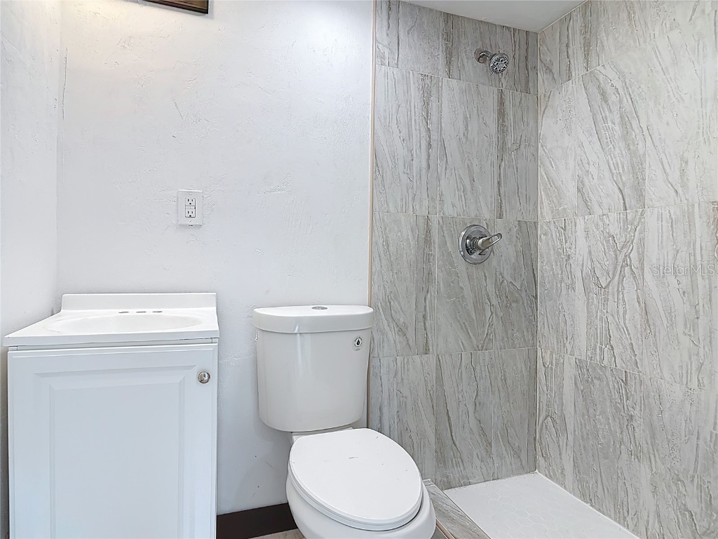 633 1/2 Elm Avenue Daytona Beach FL 32117 V4944691 image18