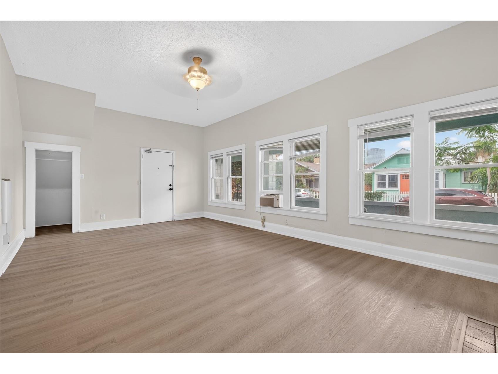 633 7th Avenue N Saint Petersburg FL 33701 A4697190 image3
