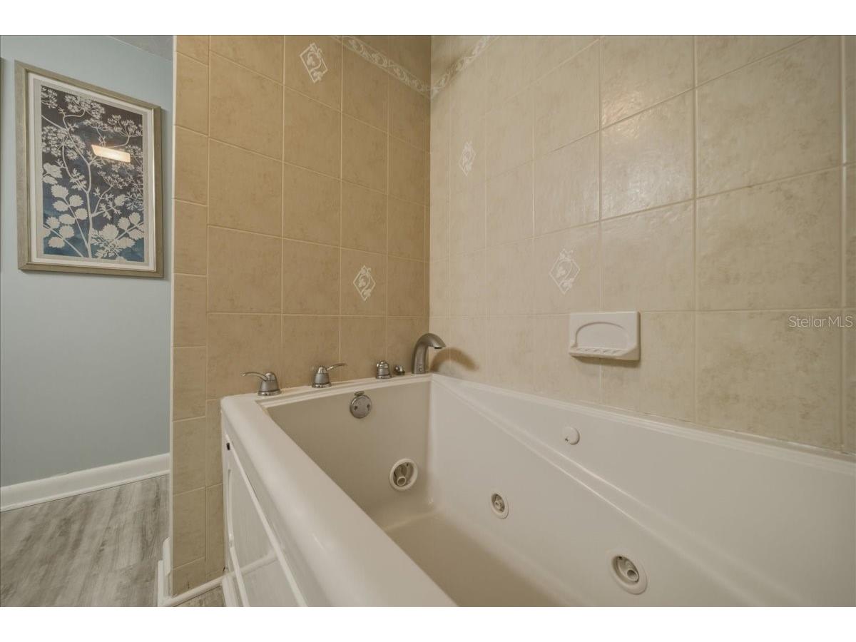 633 Alhambra Road #301 Venice FL 34285 A4686804 image44