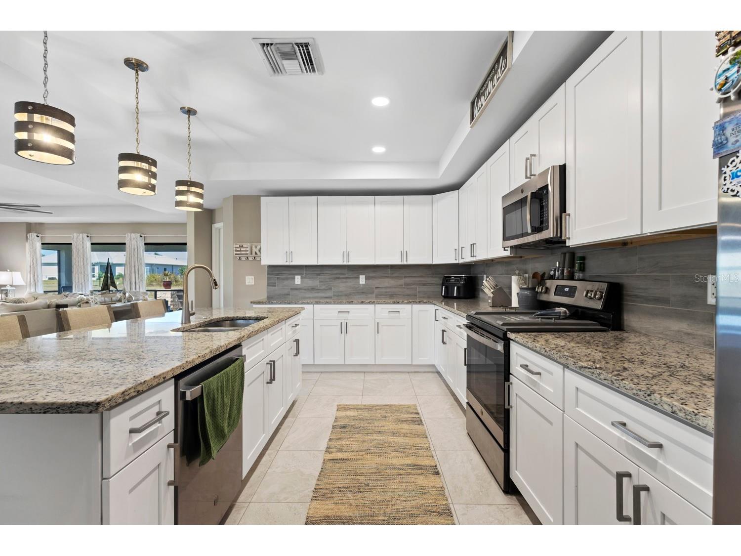 633 Carrillon Avenue S Lehigh Acres FL 33974 C7520996 image5