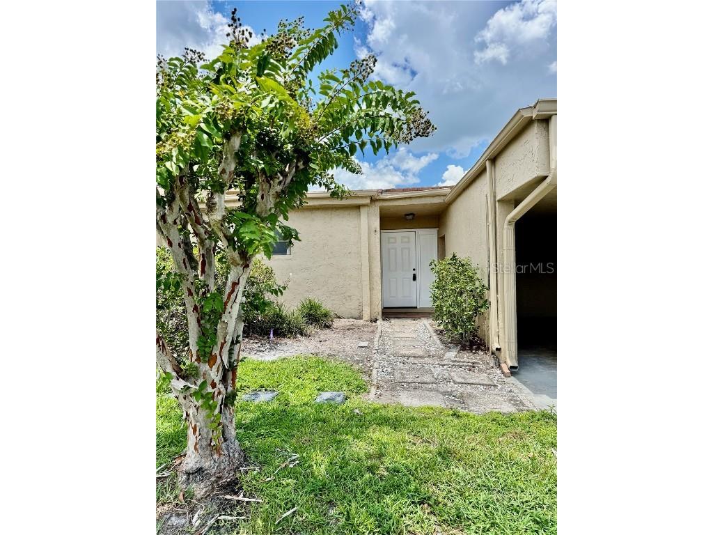 633 Desoto Drive Casselberry FL 32707 - LAKE HOWELL O6330551 image1
