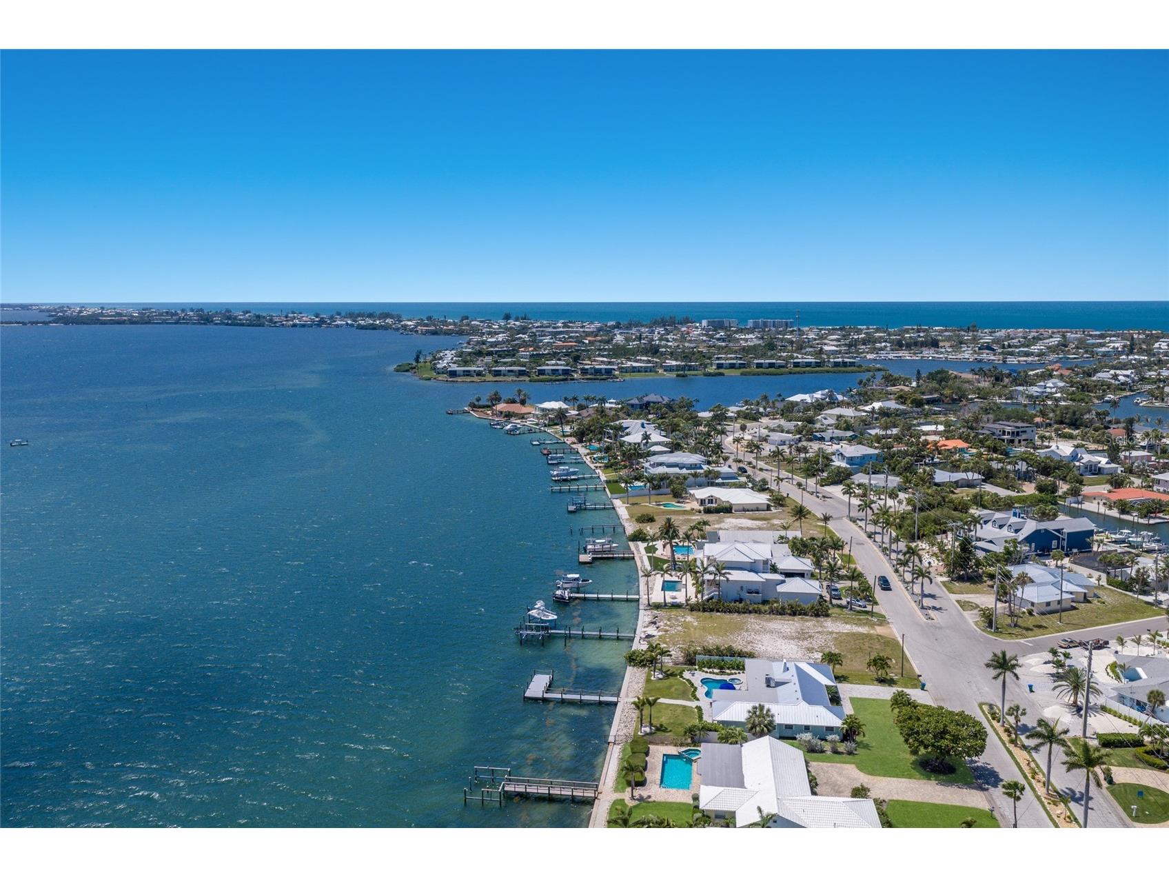 633 Key Royale Drive Holmes Beach FL 34217 A4690877 image5