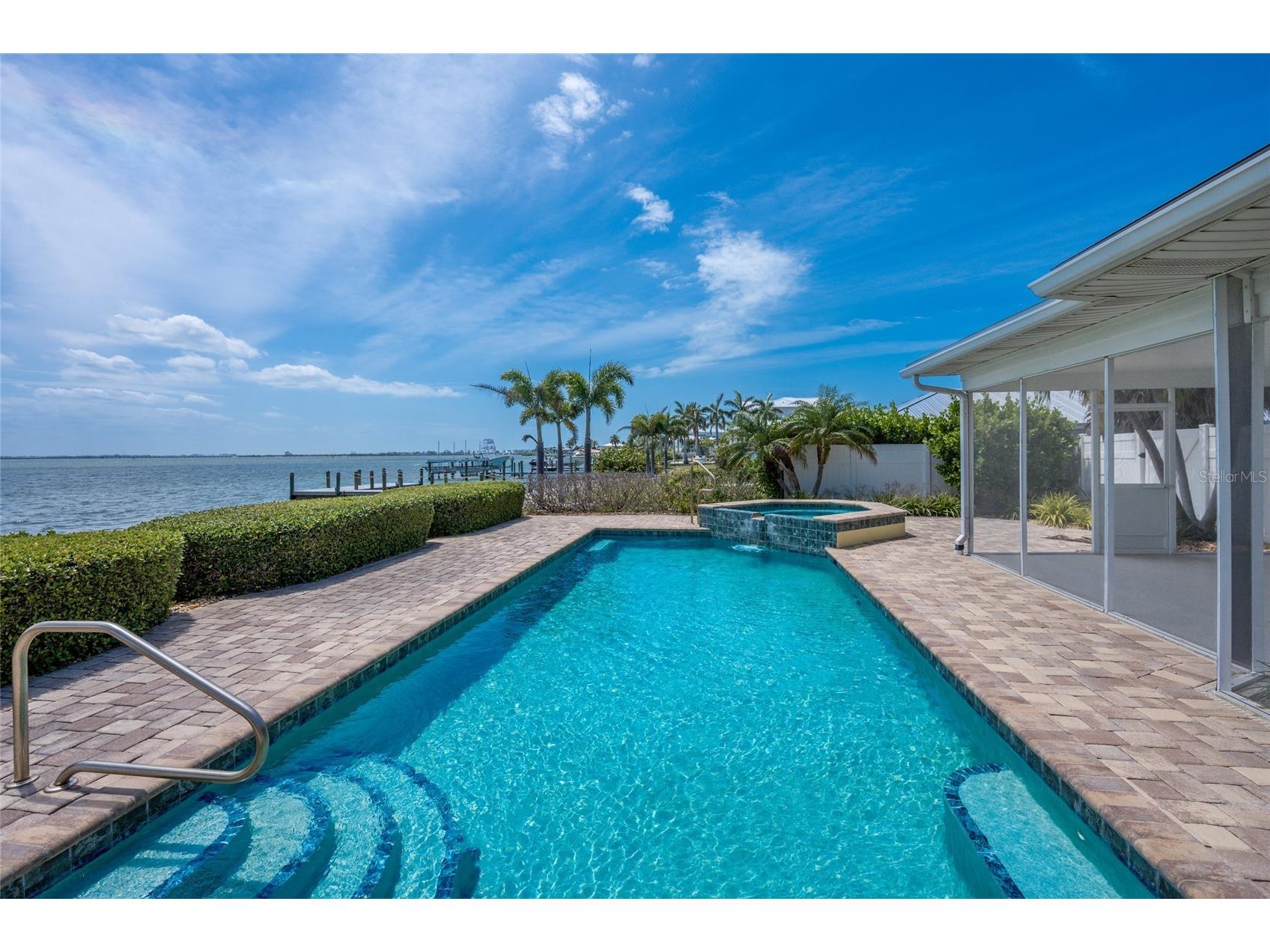 633 Key Royale Drive Holmes Beach FL 34217 A4690877 image8