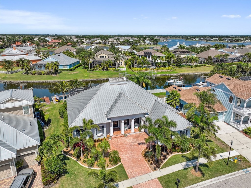 633 Manns Harbor Drive Apollo Beach FL 33572 - MIRABAY LAGOON U8202698 image1