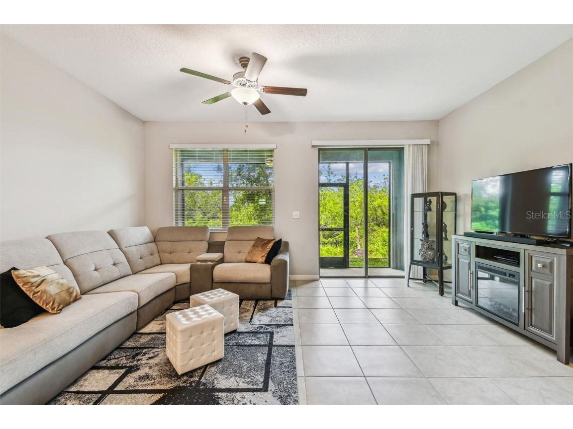 633 Royal Empress Drive Ruskin FL 33570 A4647086 image9