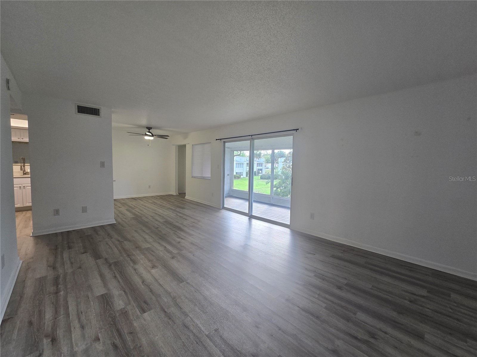 633 Silver Pass #B Ocala FL 34472 OM719750 image6