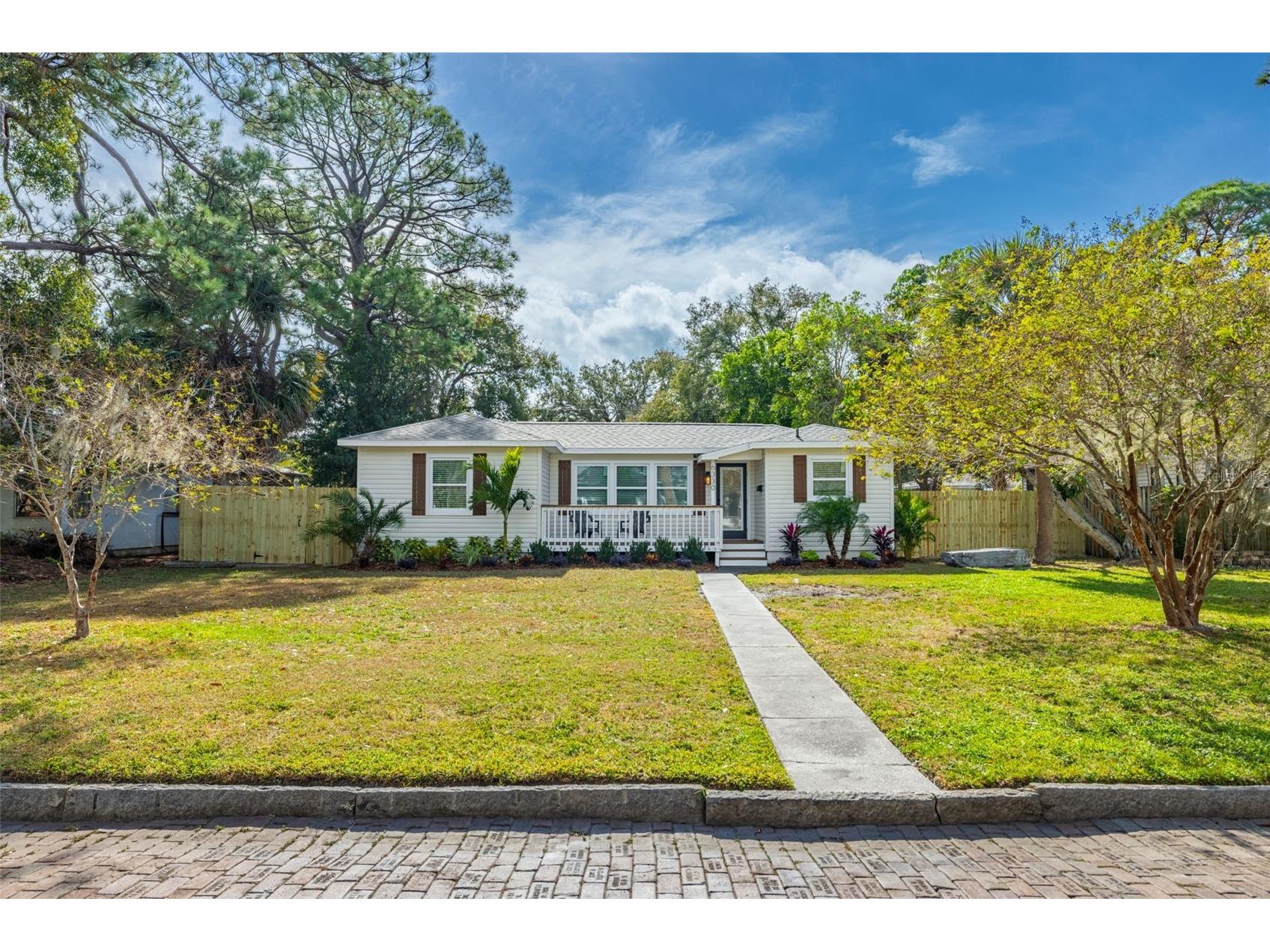 6330 3rd Avenue N Saint Petersburg FL 33710 TB8458285 image1