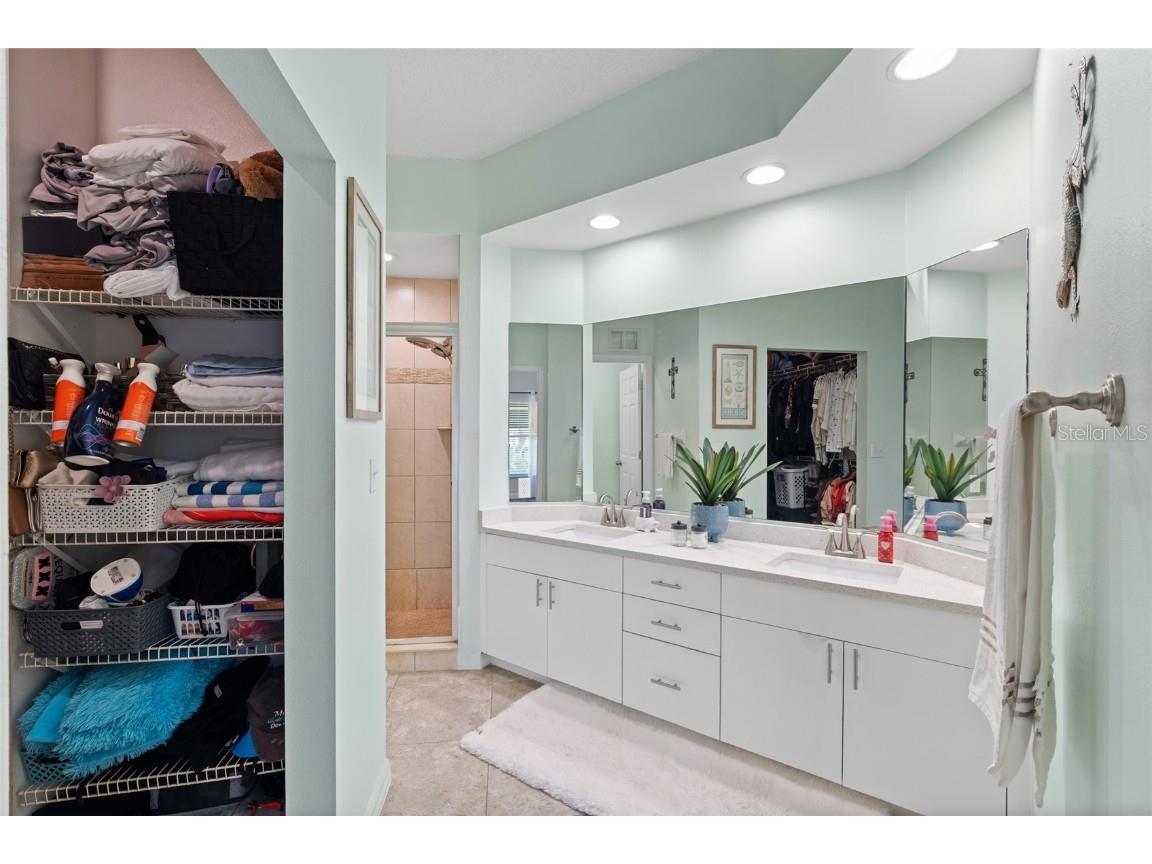 6330 99th Way N #14C Saint Petersburg FL 33708 - Retention pond TB8434357 image25