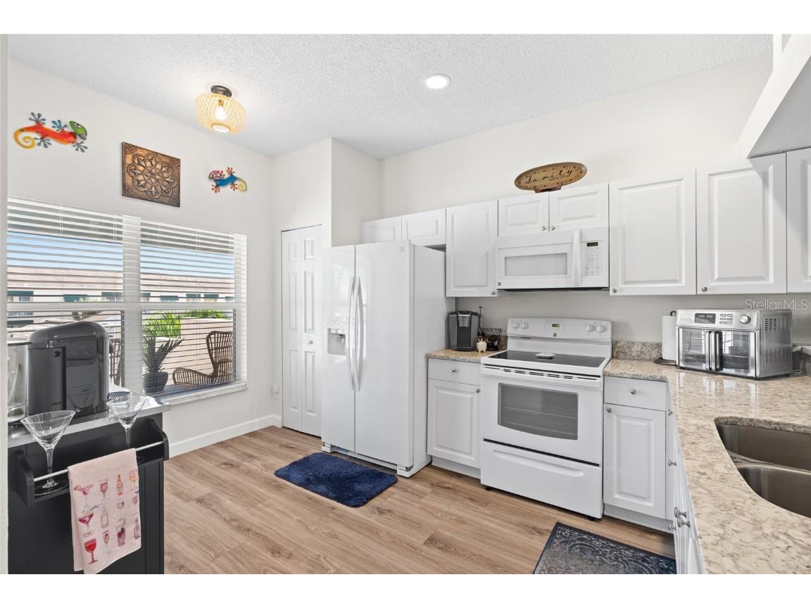 6330 99th Way N #14C Saint Petersburg FL 33708 - Retention pond TB8434357 image7