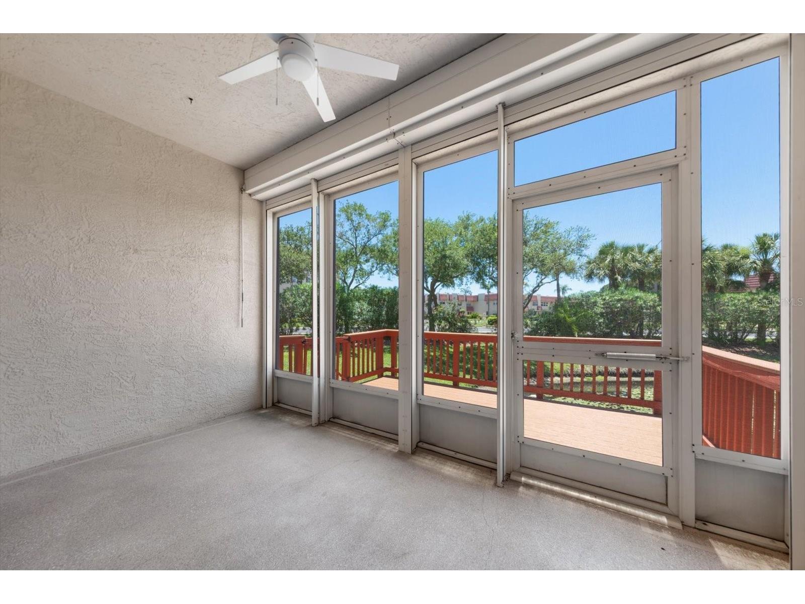 6330 99th Way N #14D Seminole FL 33708 TB8519852 image17
