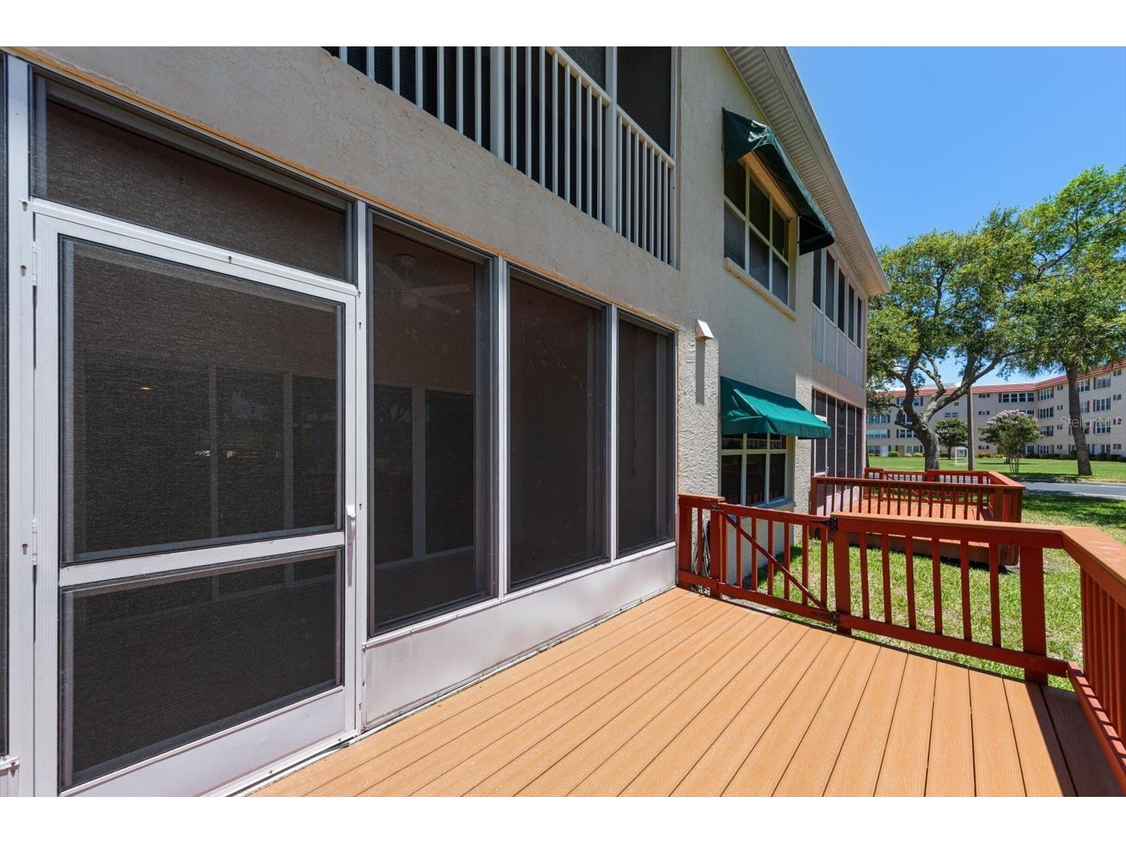 6330 99th Way N #14D Seminole FL 33708 TB8519852 image18