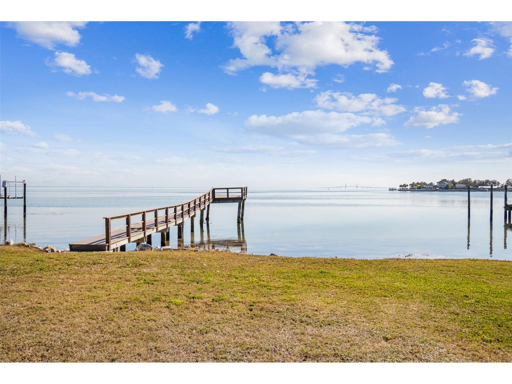 6330 Bahama Shores Drive S Saint Petersburg FL 33705 - TAMPA BAY TB8469163 image2
