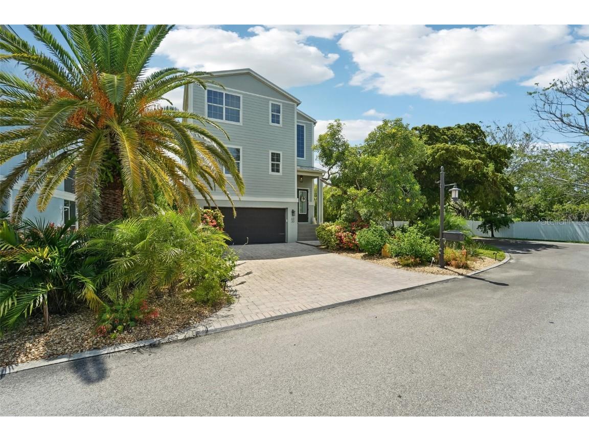 6330 Laguna Drive Longboat Key FL 34228 A4672554 image1