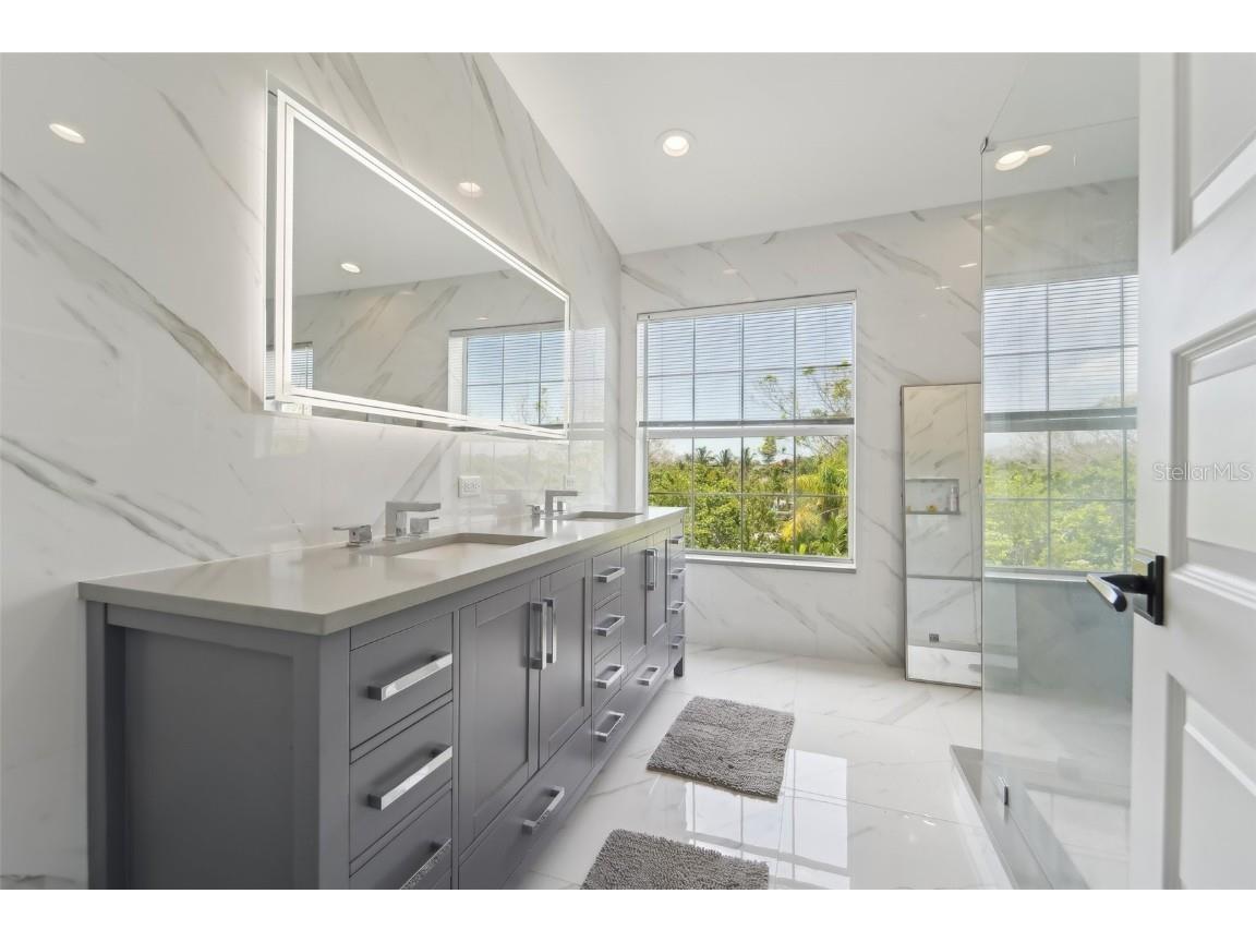 6330 Laguna Drive Longboat Key FL 34228 A4672554 image31