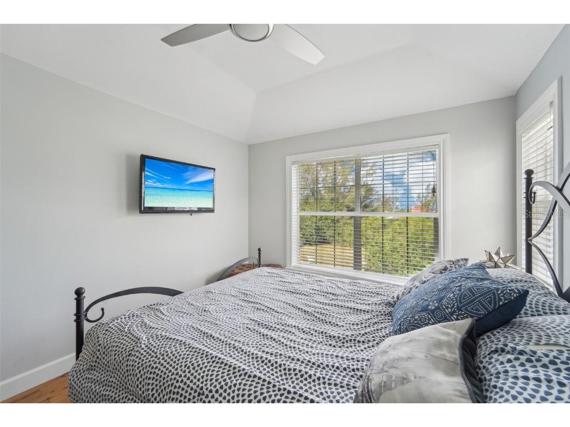 6330 Laguna Drive Longboat Key FL 34228 A4672554 image38