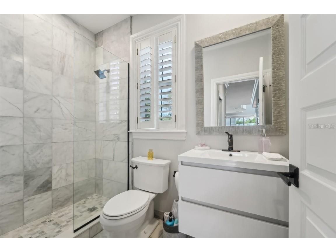 6330 Laguna Drive Longboat Key FL 34228 A4672554 image45