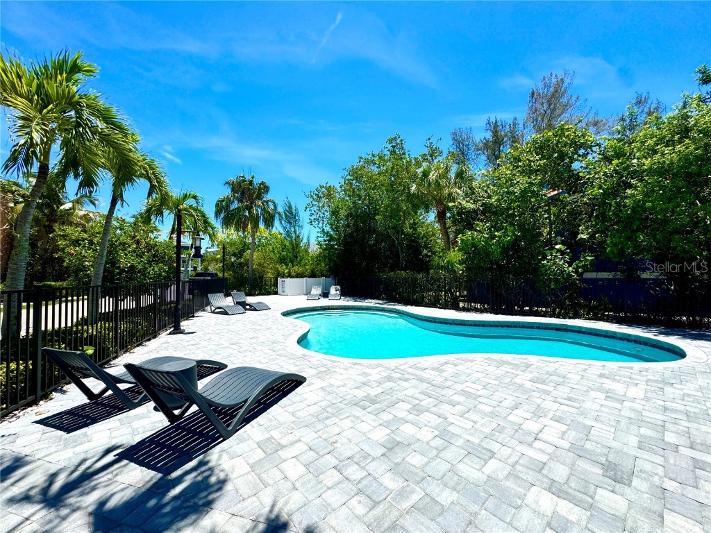 6330 Laguna Drive Longboat Key FL 34228 A4672554 image47