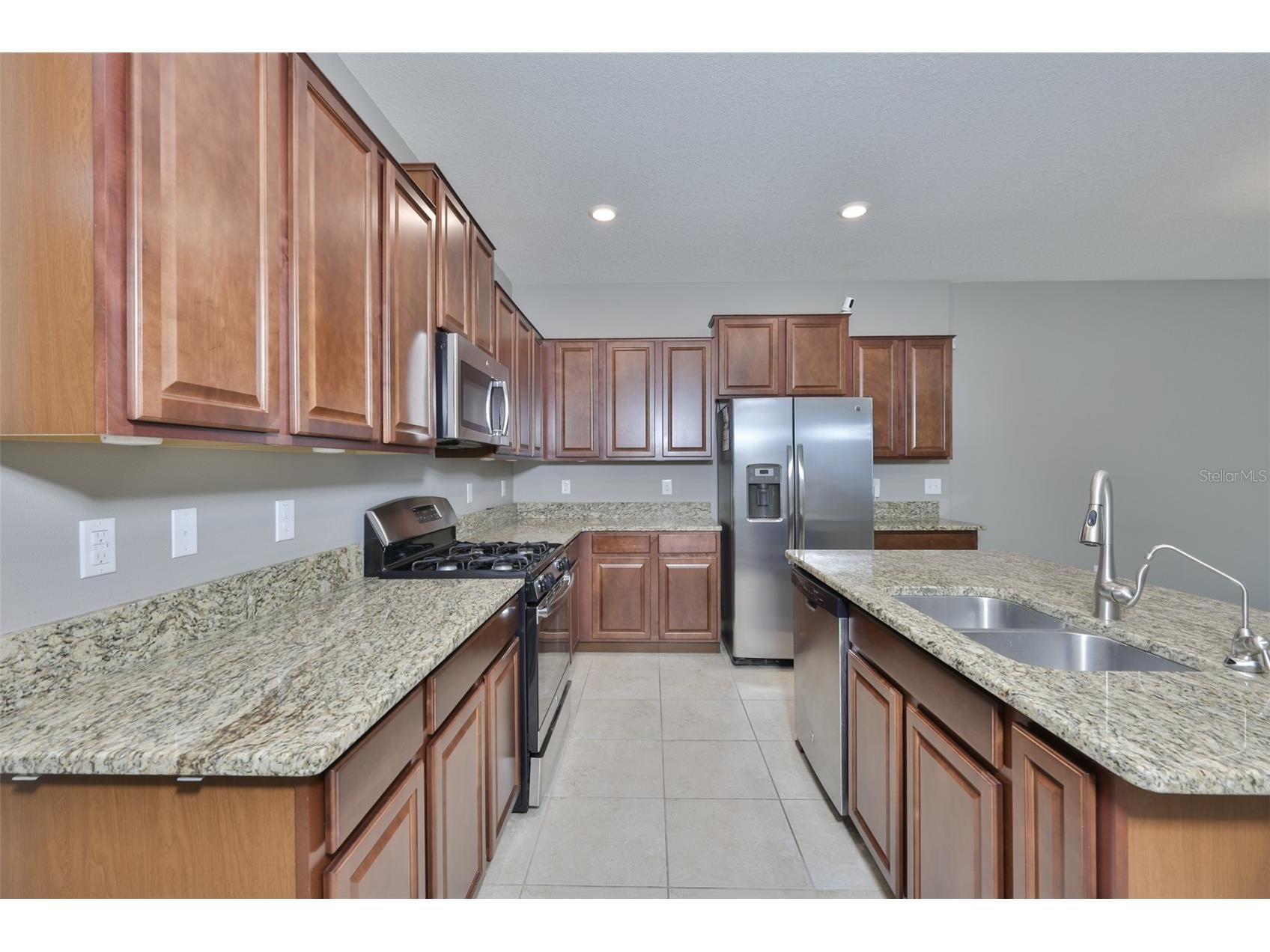 6330 Lantern View Place Apollo Beach FL 33572 TB8485323 image10