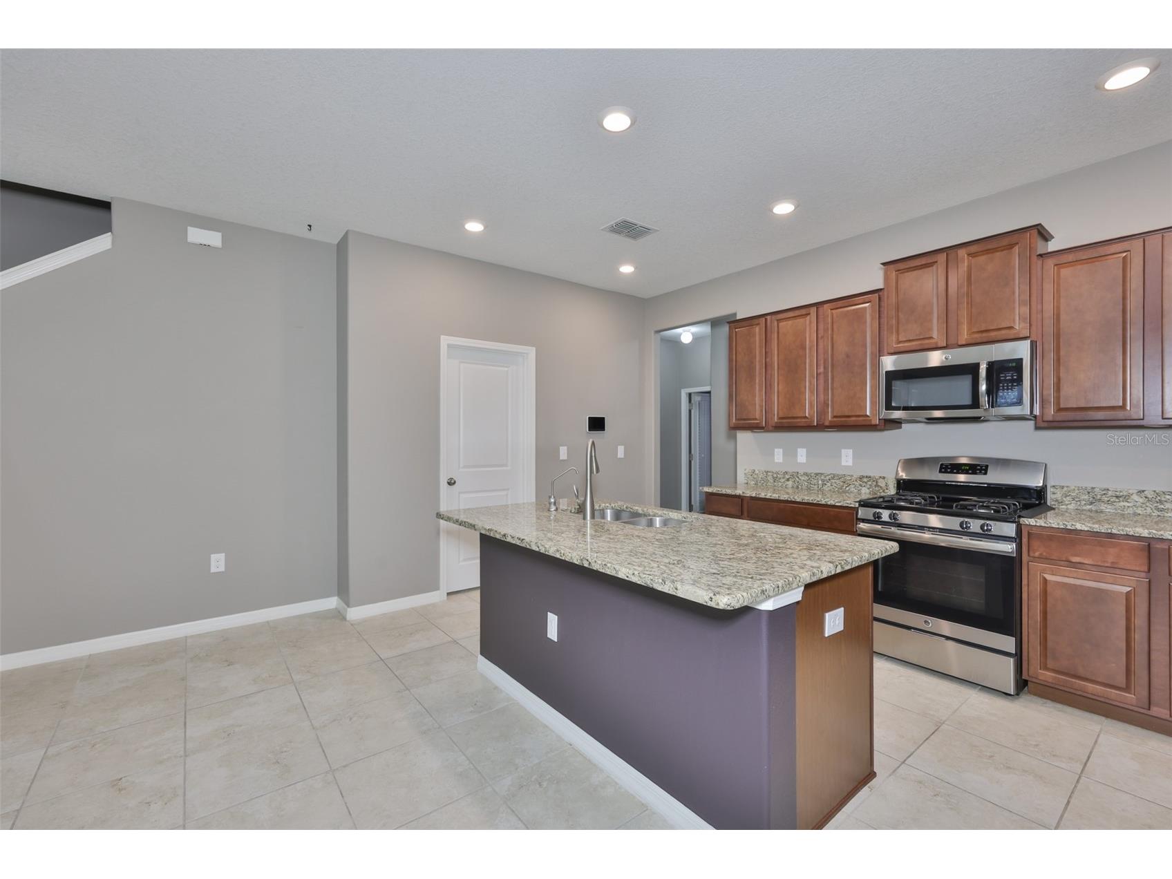 6330 Lantern View Place Apollo Beach FL 33572 TB8485323 image12