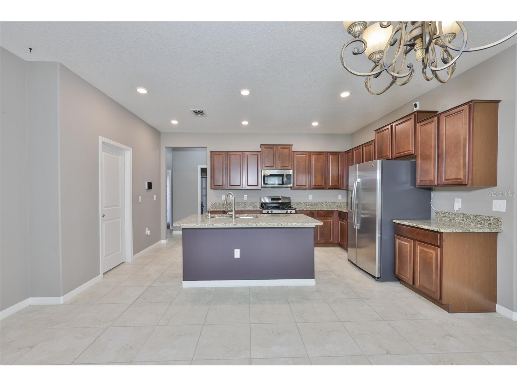 6330 Lantern View Place Apollo Beach FL 33572 TB8485323 image7