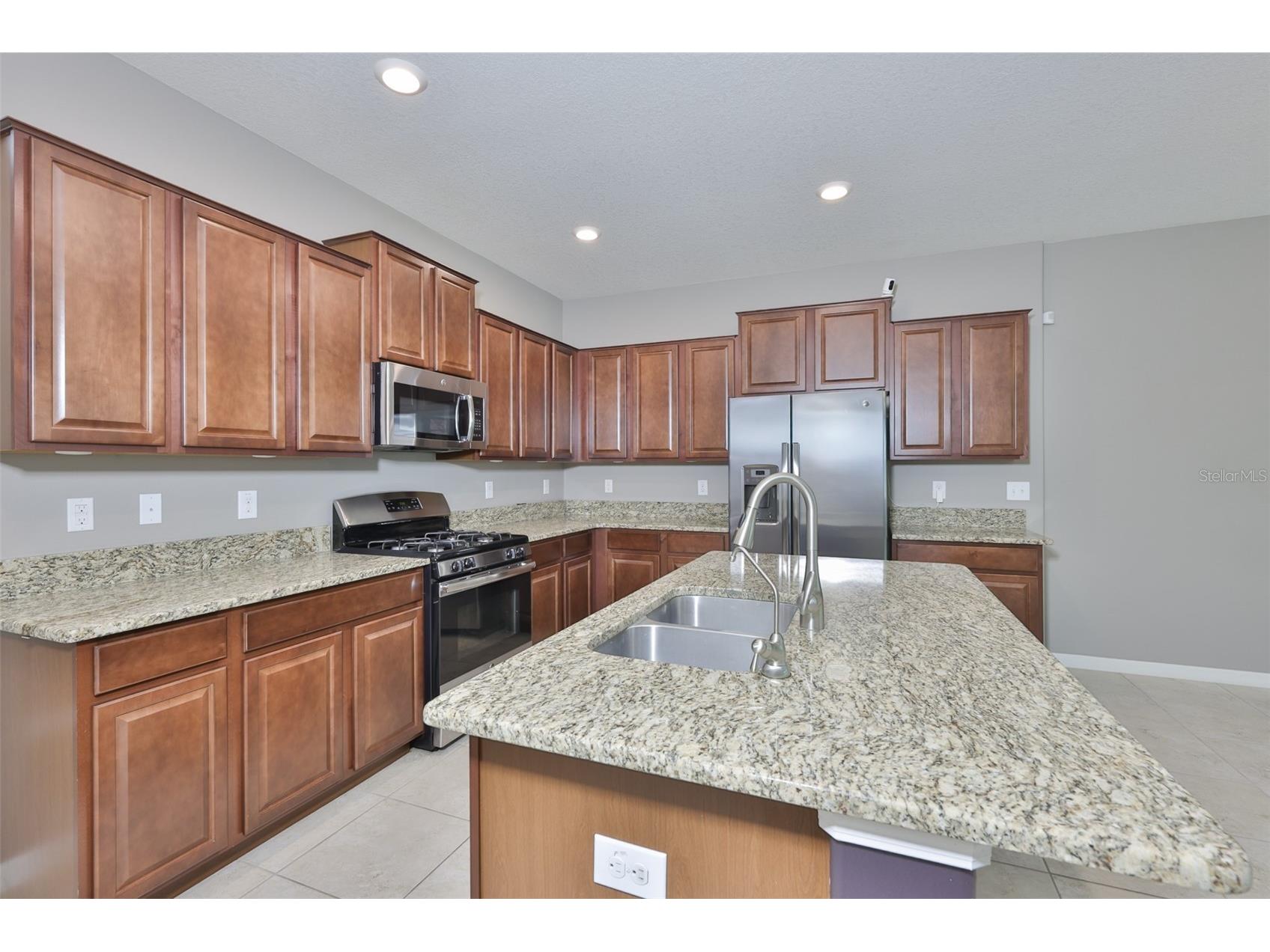 6330 Lantern View Place Apollo Beach FL 33572 TB8485323 image9