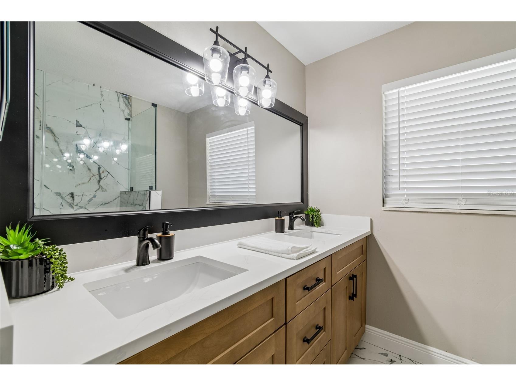 6331 Cocoa Lane Apollo Beach FL 33572 TB8522652 image35
