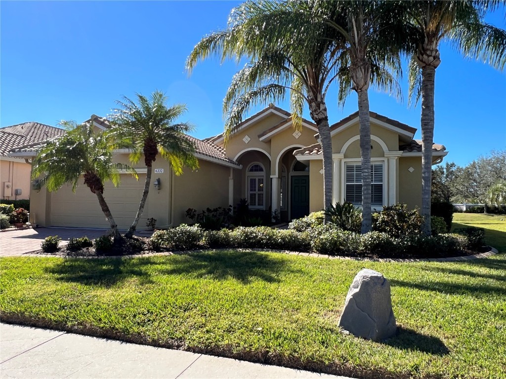 6332 41st Court E Sarasota FL 34243 A4556583 image1