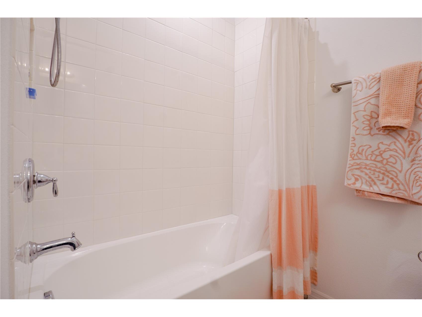 6332 Laurelcrest Glen Palmetto FL 34221 TB8472181 image21