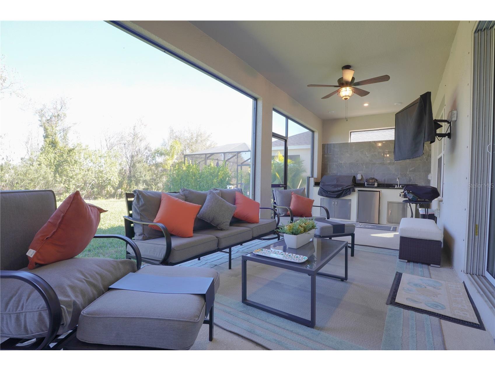 6332 Laurelcrest Glen Palmetto FL 34221 TB8472181 image37