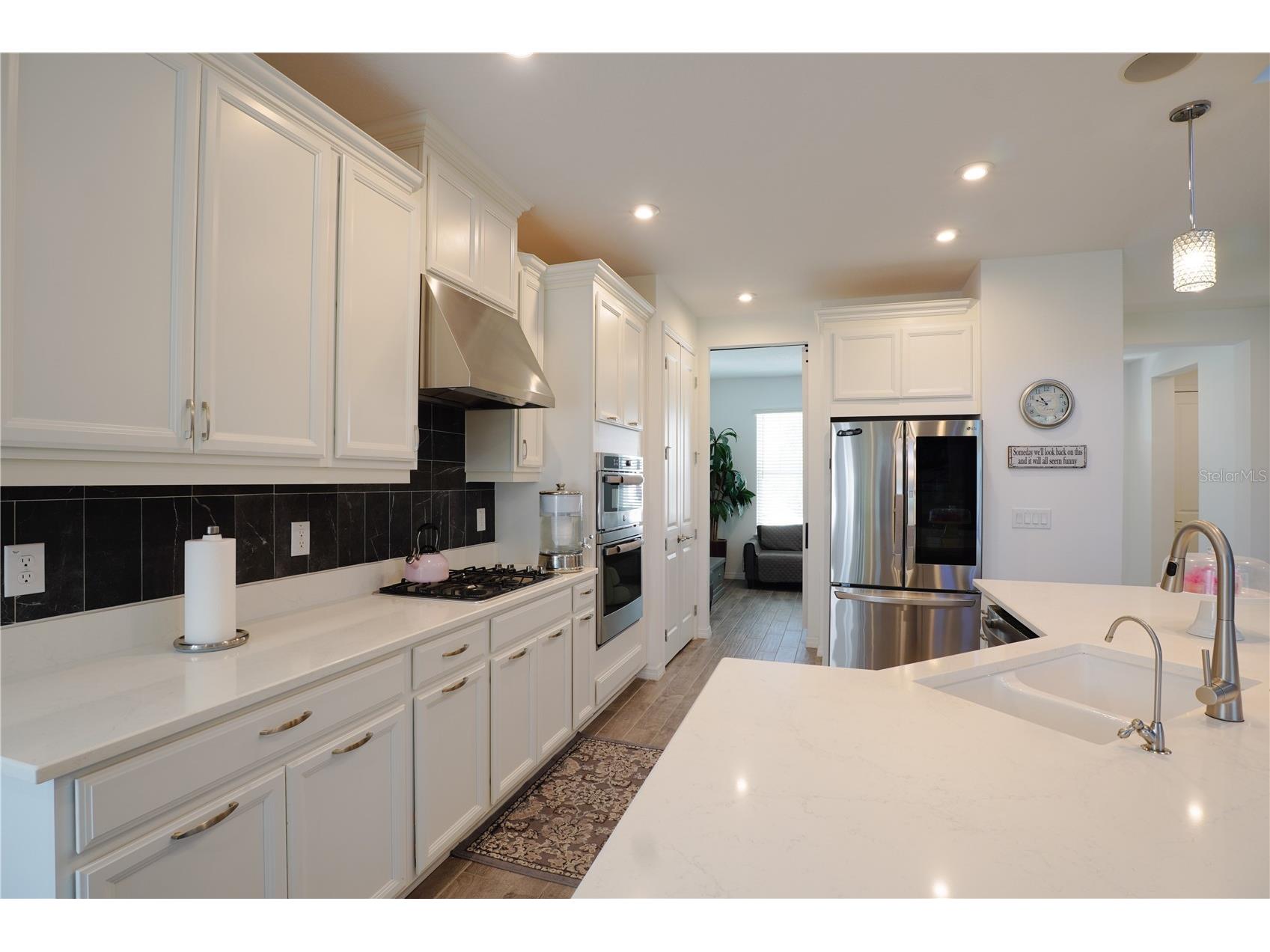 6332 Laurelcrest Glen Palmetto FL 34221 TB8472181 image7