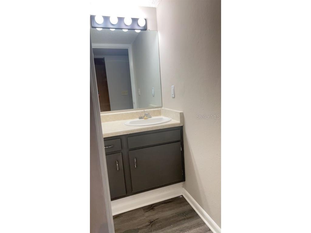 6332 Newtown Circle #32B5 Tampa FL 33615 TB8406498 image27