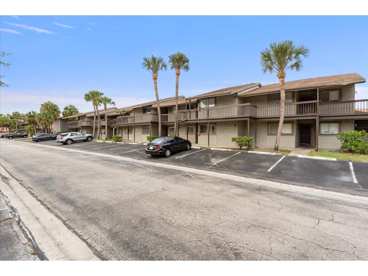 6332 Newtown Circle #32B5 Tampa FL 33615 TB8514133 image2