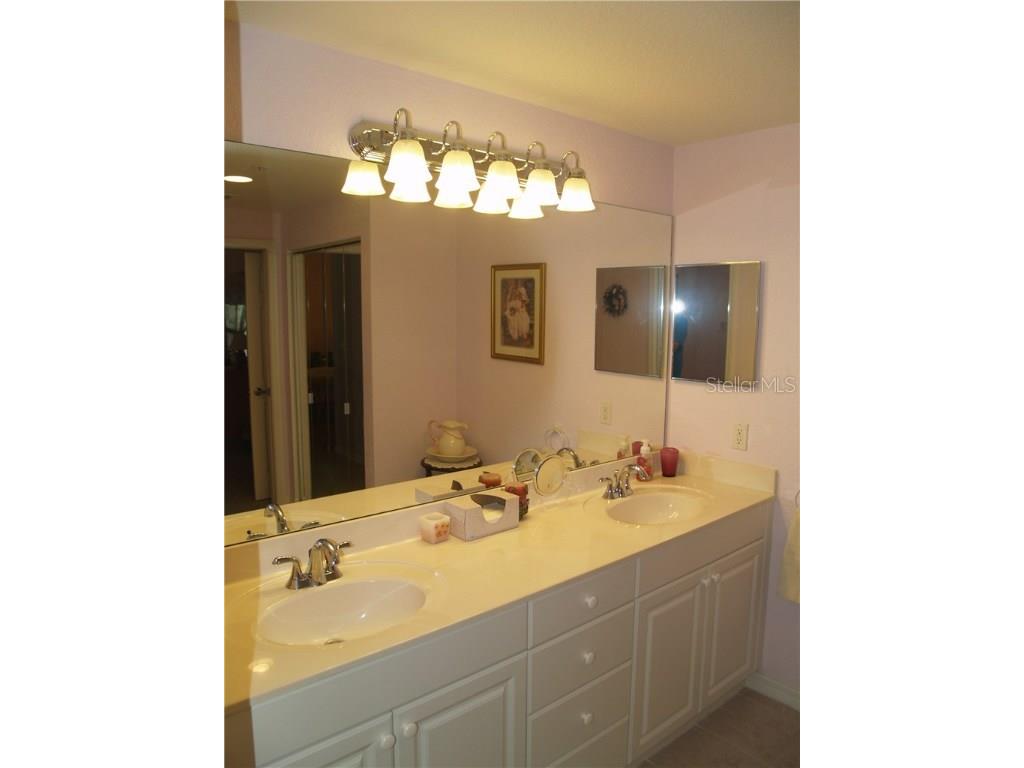 6333 Bay Cedar Lane #101 Bradenton FL 34203 A4132994 image12