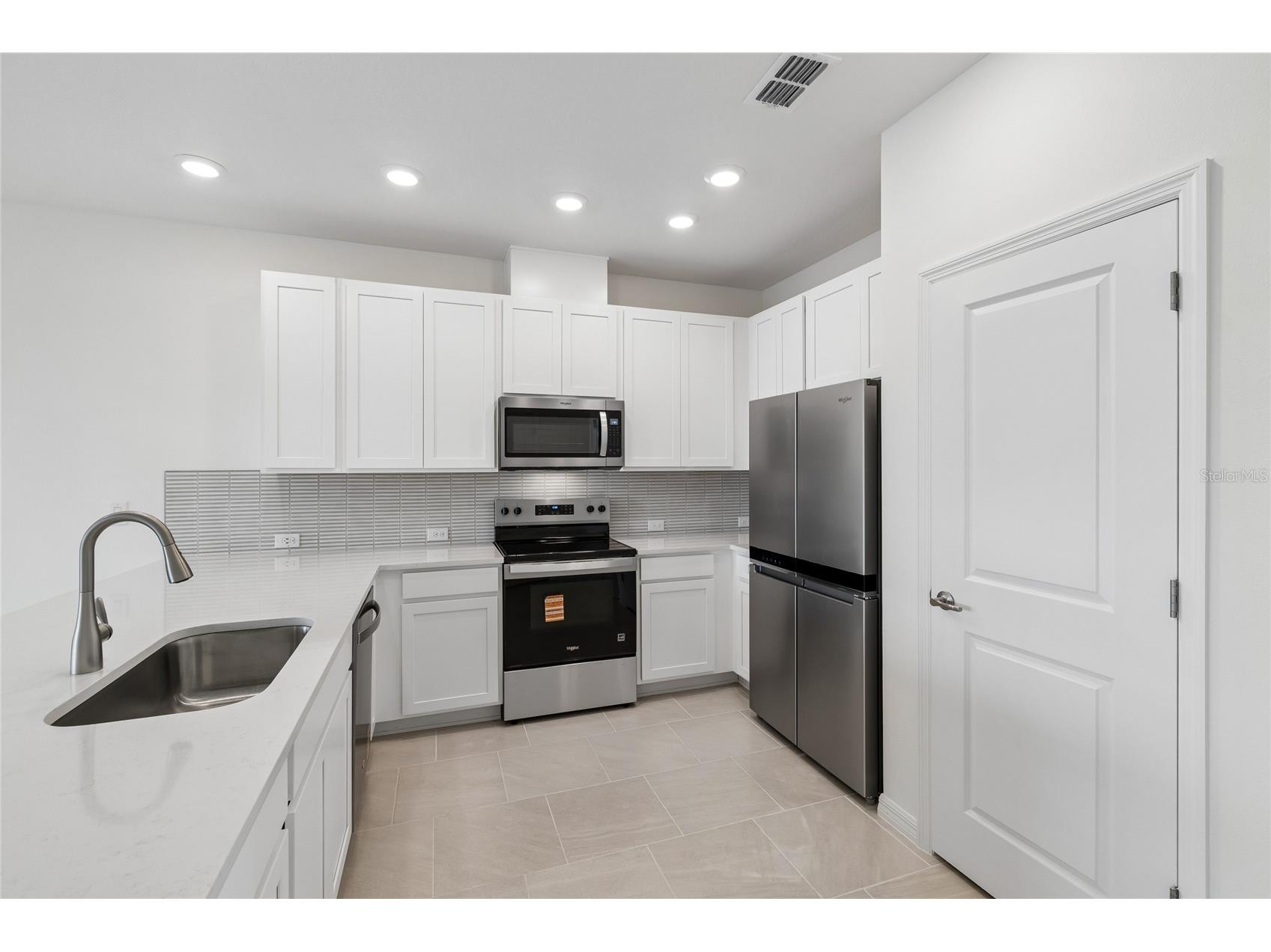 6333 Jensen View Avenue Apollo Beach FL 33572 TB8497124 image5