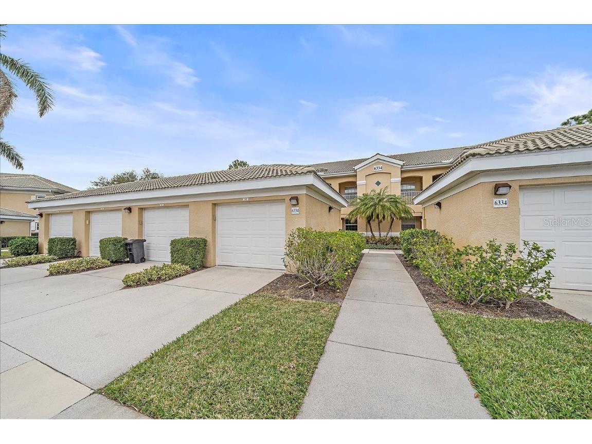 6334 Grand Oak Circle #201 Bradenton FL 34203 A4638143 image3