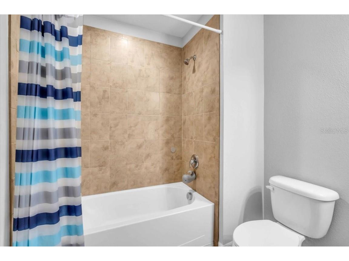 6334 Kenava Loop Palmetto FL 34221 A4665287 image25