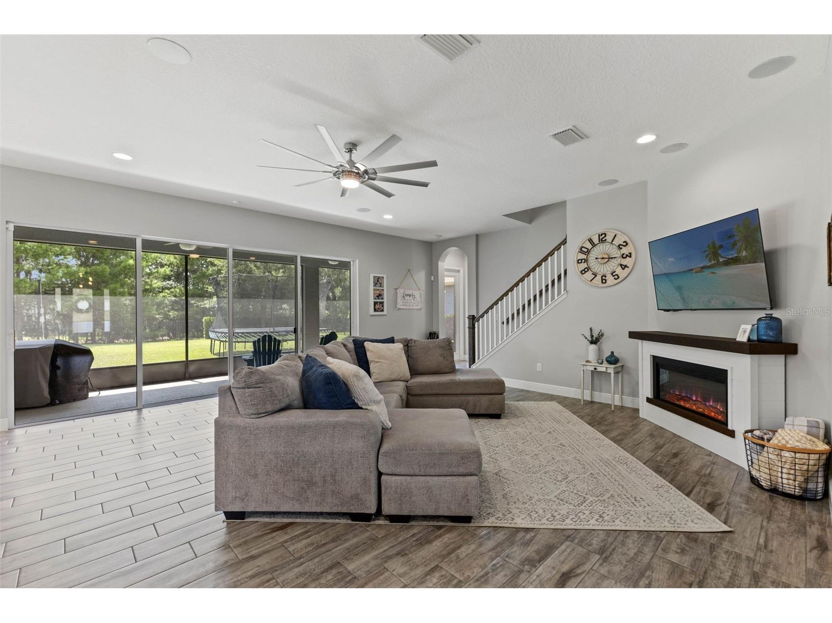 6334 Knob Tree Drive Lithia FL 33547 TB8522931 image24