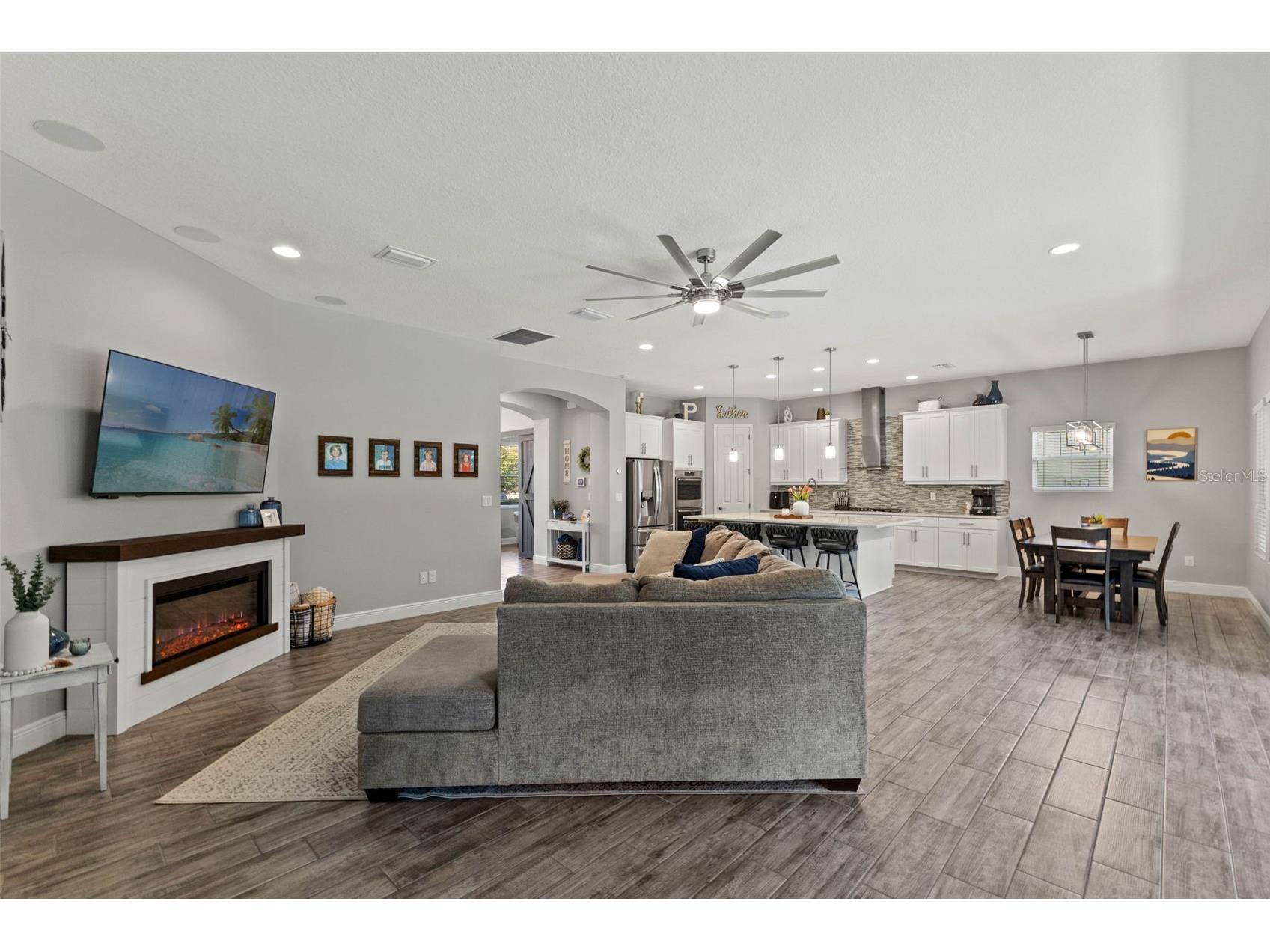 6334 Knob Tree Drive Lithia FL 33547 TB8522931 image3