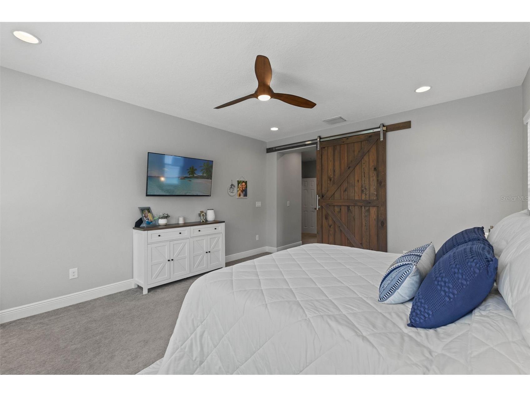 6334 Knob Tree Drive Lithia FL 33547 TB8522931 image36