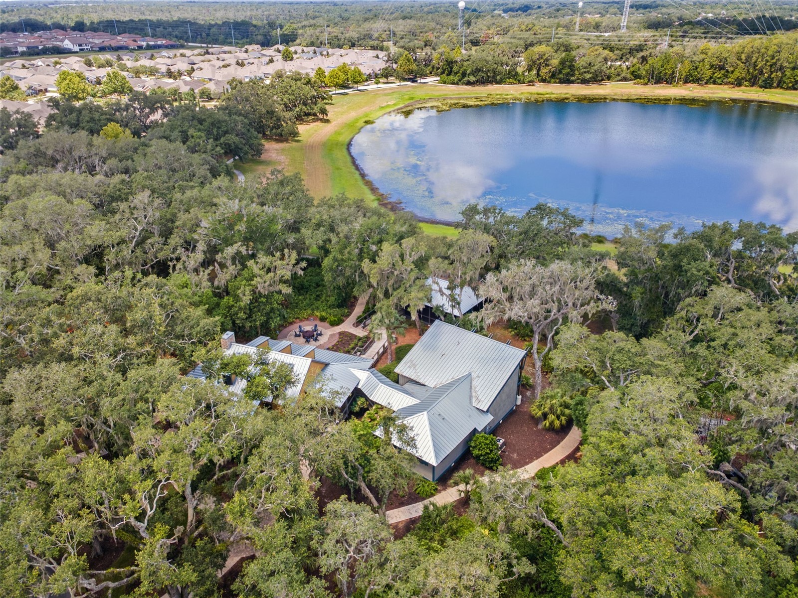 6334 Knob Tree Drive Lithia FL 33547 TB8522931 image60