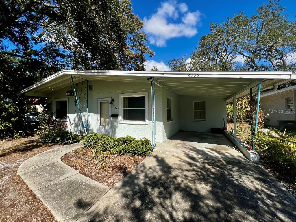 6335 Emerson Avenue S Saint Petersburg FL 33707 U8219217 image1