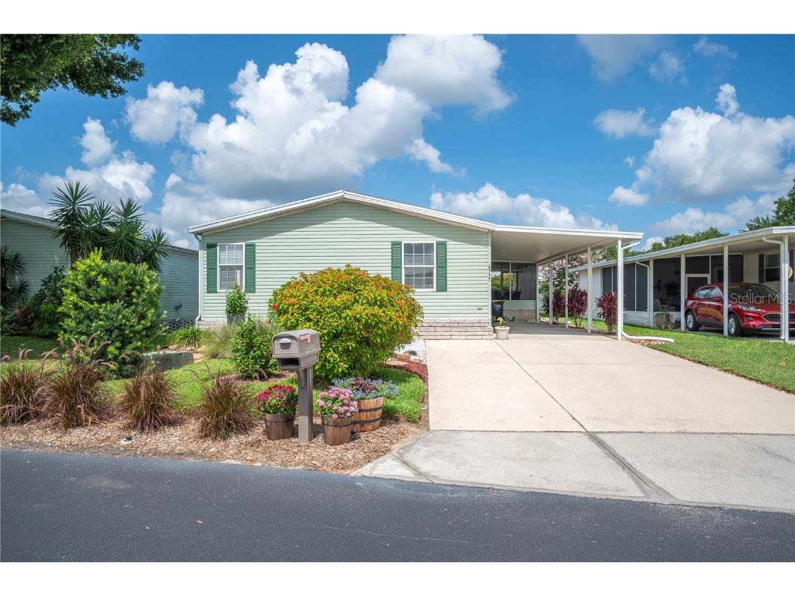 6335 Grove Pointe Drive SE Winter Haven FL 33884 P4935467 image1